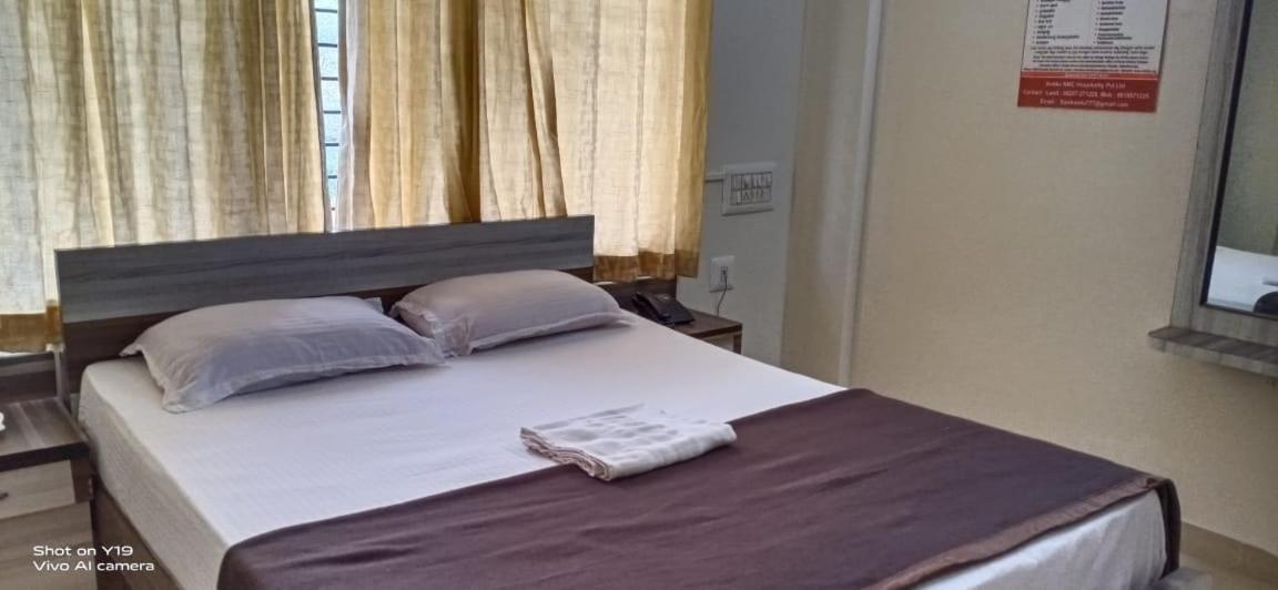 Sai Skanda Hotel Subrahmanya Buitenkant foto